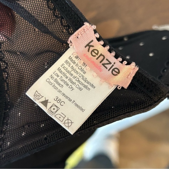 Kenzie Elegant Black Polka Dot Bra 38C - Picture 5 of 5